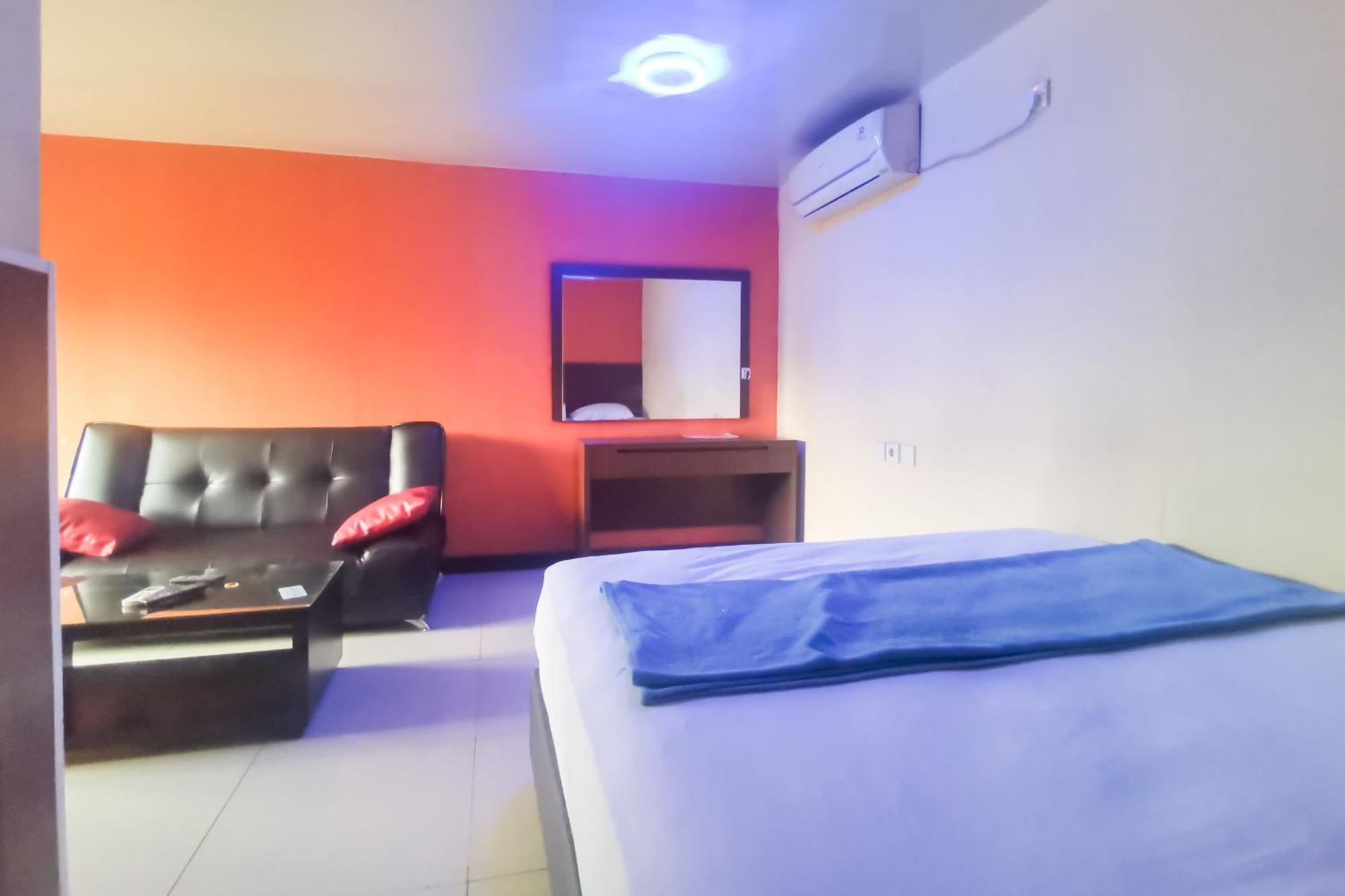 Hotel Container Inn Mitra Reddoorz Gadok Zewnętrze zdjęcie